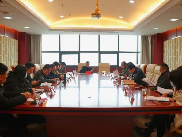 2138cc太阳集团召开2022版人培方案创新创业课程开课指导意见研讨会(图1)